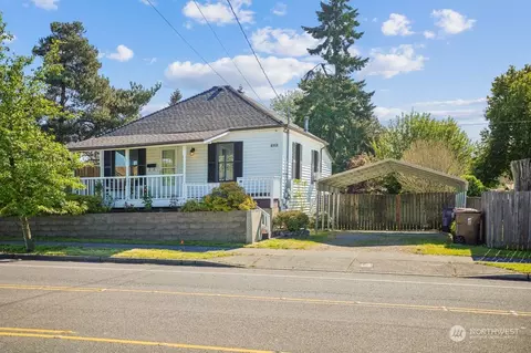4111 S Alaska St, Tacoma, WA 98418
