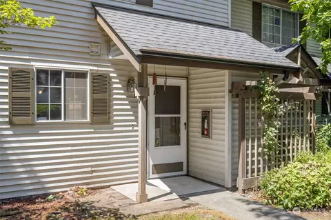 15600 NE 116th Ave #P2, Bothell, WA 98011