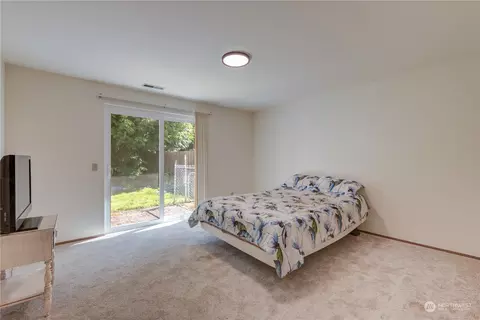 Bedroom - 14413 55th Ave SE, Everett, WA 98208 photo 1 of 3