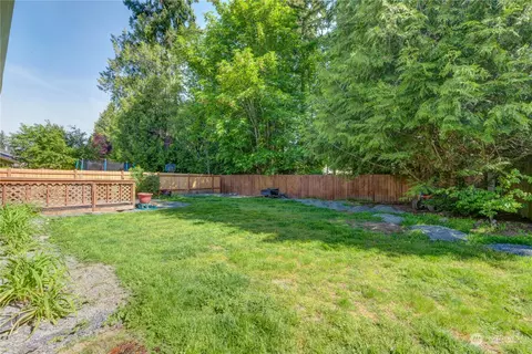 Exterior - 14413 55th Ave SE, Everett, WA 98208 photo 10 of 10