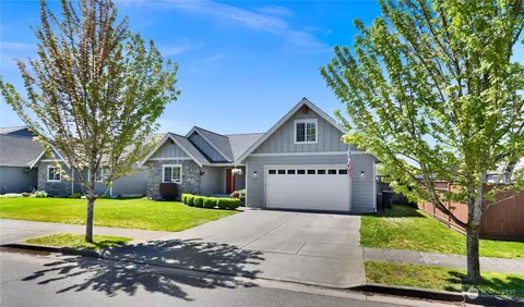 Exterior - 721 Maple Ridge Dr, Everson, WA 98247 photo 4 of 9