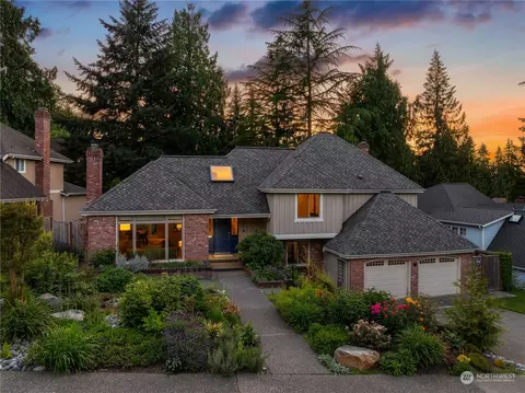 4325 202nd Ave NE, Sammamish, WA 98074