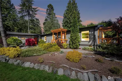 5842 Salish Rd, Blaine, WA 98230