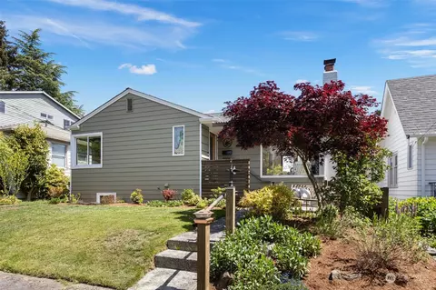 8216 19th Ave NE, Seattle, WA 98115