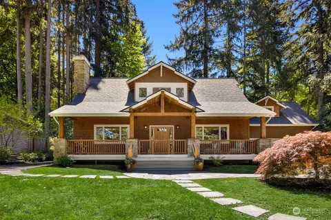5563 NE Fletcher Lndg, Bainbridge Island, WA 98110