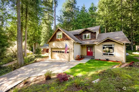 135 Polo Park Dr, Bellingham, WA 98229