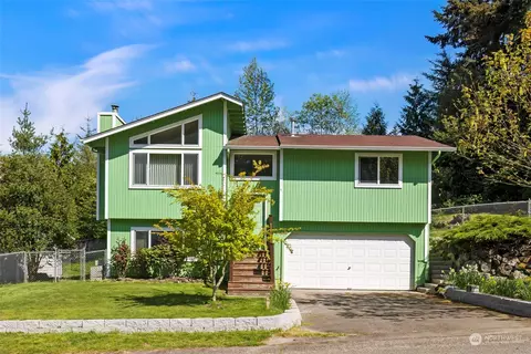 1503 Canyon Ct, Port Orchard, WA 98366