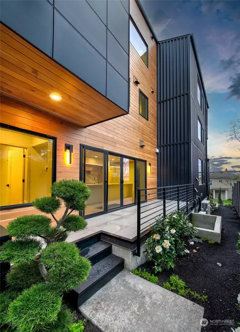 Other - 3811 Eastern Ave N, Seattle, WA 98103 photo 3 of 10