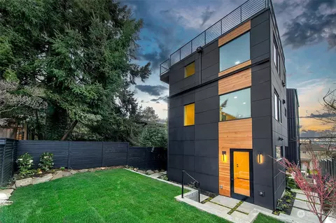 Exterior - 3811 Eastern Ave N, Seattle, WA 98103 photo 5 of 8