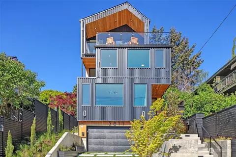 Exterior - 3811 Eastern Ave N, Seattle, WA 98103 photo 3 of 8
