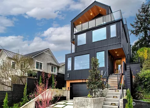 Exterior - 3811 Eastern Ave N, Seattle, WA 98103 photo 7 of 8