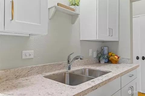 1012 Edwards Ave, Everett, WA 98201 photo 12