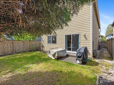 Exterior - 19315 1st Ave W, Bothell, WA 98012 photo 5 of 7