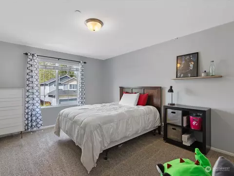 Bedroom - 19315 1st Ave W, Bothell, WA 98012 photo 4 of 4