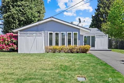 16820 120th Ave SE, Renton, WA 98058