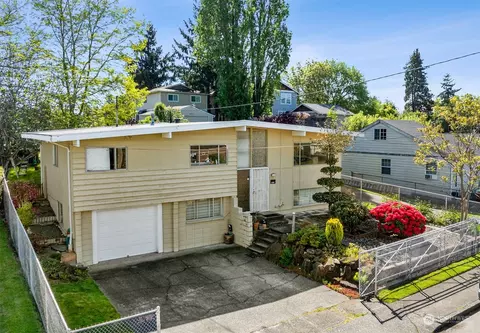 6726 45th Ave S, Seattle, WA 98118