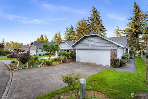 6824 Golf View Dr #B, Lynden, WA 98264