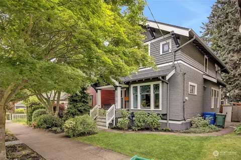 3819 Densmore Ave N, Seattle, WA 98103