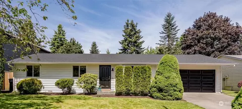 7816 NE 143rd St, Kirkland, WA 98034