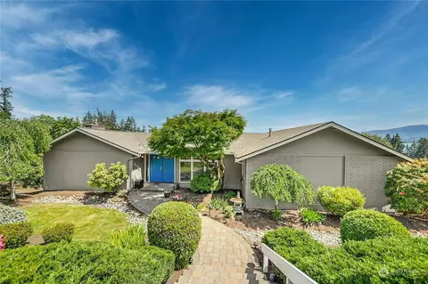 2430 169th Pl SE, Bellevue, WA 98008