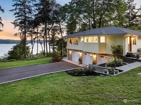 1110 7th Ct NW, Fox Island, WA 98333