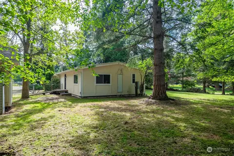 802 Hazzle Ct, Coupeville, WA 98239