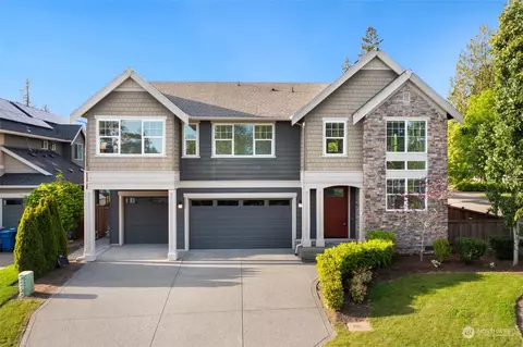 5226 NE 2nd St, Renton, WA 98059