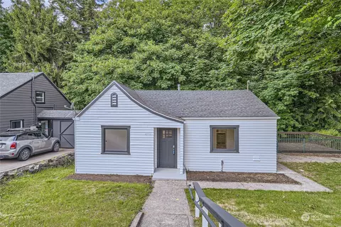 2705 Otis St SE, Olympia, WA 98501