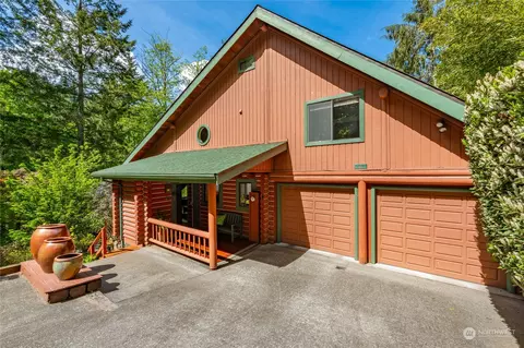 41 Lake Louise Dr, Bellingham, WA 98226
