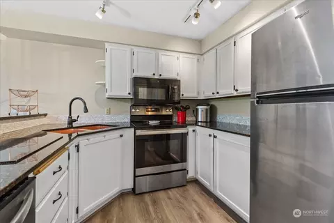 Kitchen - 19316 Bothell Way NE #C203, Bothell, WA 98011 photo 2 of 3
