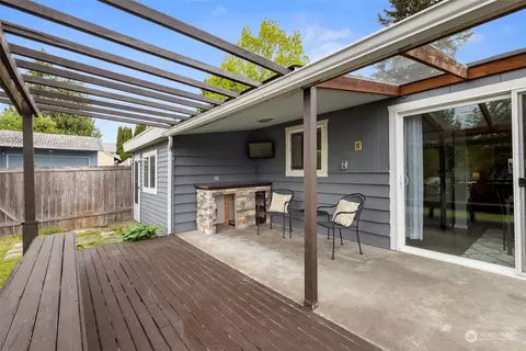 1115 Cascade Dr, Everett, WA 98203 photo 24