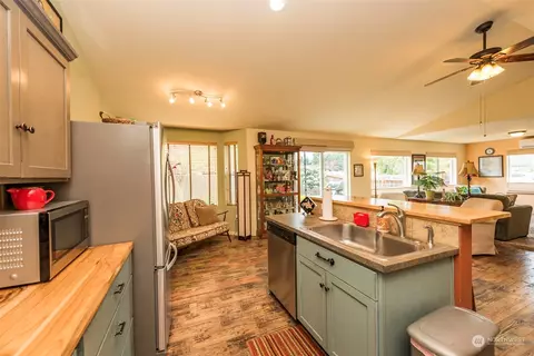 Kitchen - 91 Jara Way, Sequim, WA 98382 photo 5 of 7