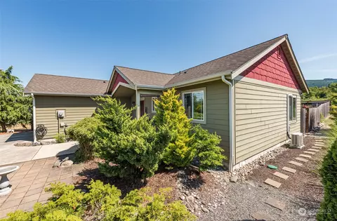 Exterior - 91 Jara Way, Sequim, WA 98382 photo 2 of 9