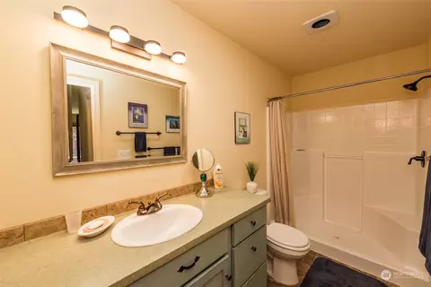 Bath - 91 Jara Way, Sequim, WA 98382 photo 2 of 2