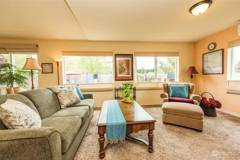 Living - 91 Jara Way, Sequim, WA 98382 photo 2 of 2