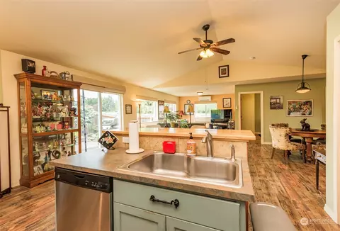 Kitchen - 91 Jara Way, Sequim, WA 98382 photo 4 of 7
