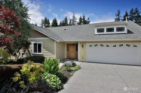 5574 Chris Mar Ln, Freeland, WA 98249