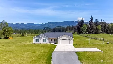42602 284th Ave SE, Enumclaw, WA 98022