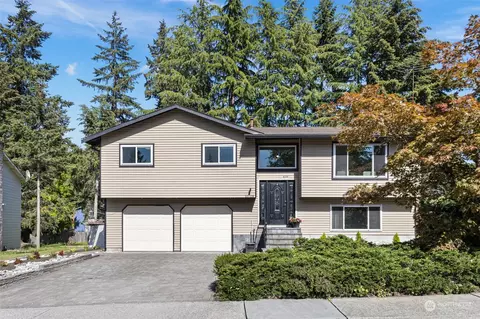 10708 165th Pl NE, Redmond, WA 98052