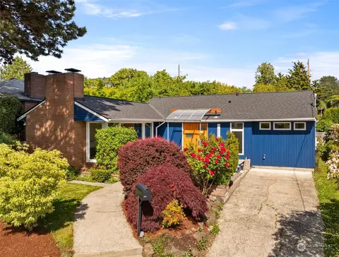 7026 40th Ave NE, Seattle, WA 98115