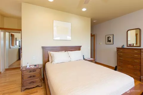 Bedroom - 265 Glacier Ridge Rd, Sequim, WA 98382 photo 3 of 3