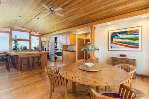 Dining - 265 Glacier Ridge Rd, Sequim, WA 98382 photo 2 of 2