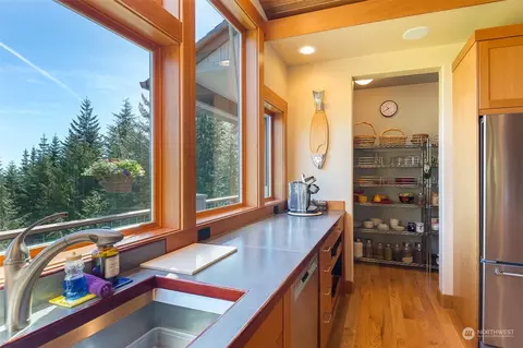 Kitchen - 265 Glacier Ridge Rd, Sequim, WA 98382 photo 3 of 4