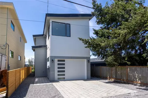 8152 16th Ave SW, Seattle, WA 98106