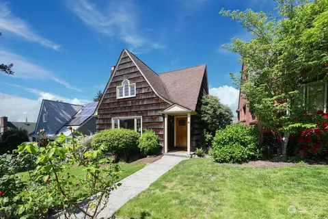 1612 NE 73rd St, Seattle, WA 98115