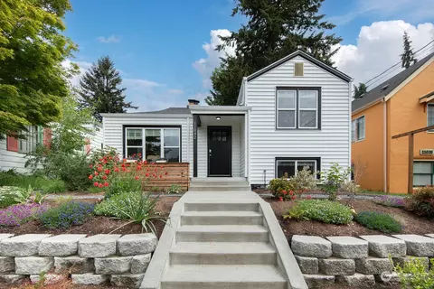 11042 Evanston Ave N, Seattle, WA 98133
