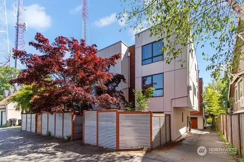 1521 18th Ave #A, Seattle, WA 98122