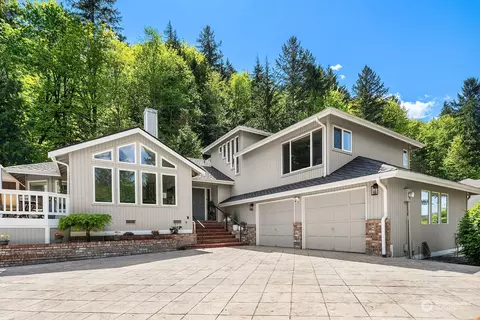 20901 SE 138th Pl, Issaquah, WA 98027