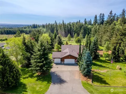 1724 295th St NE, Stanwood, WA 98292