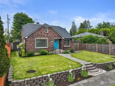 1738 S Oakes St, Tacoma, WA 98405